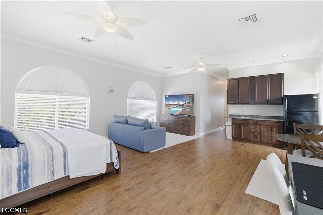 2371 Coral Point Dr - Photo 7 of 48