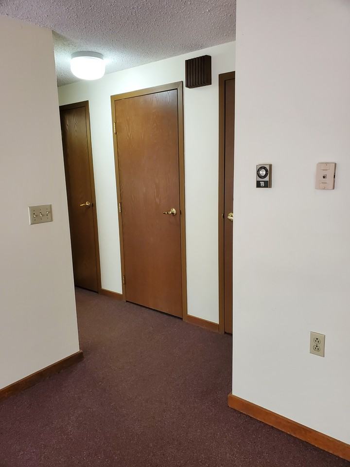735 Main St #G - Photo 4 of 14
