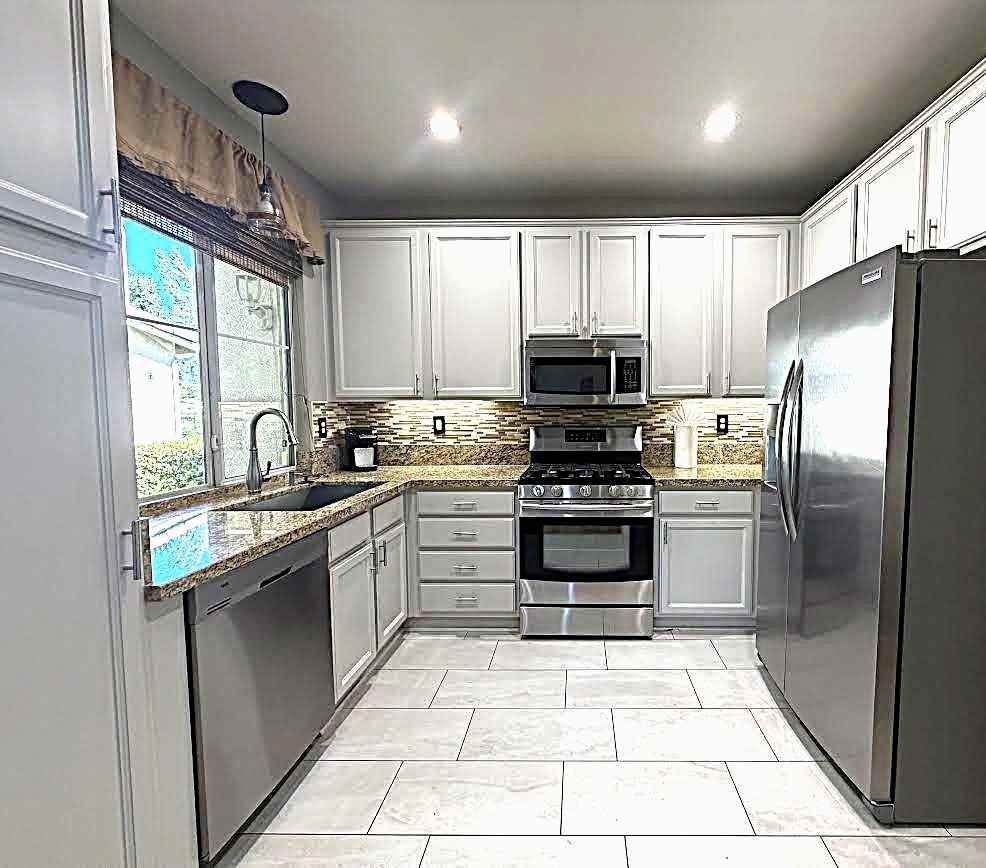25413 Holly Beach Dr - Photo 4 of 28