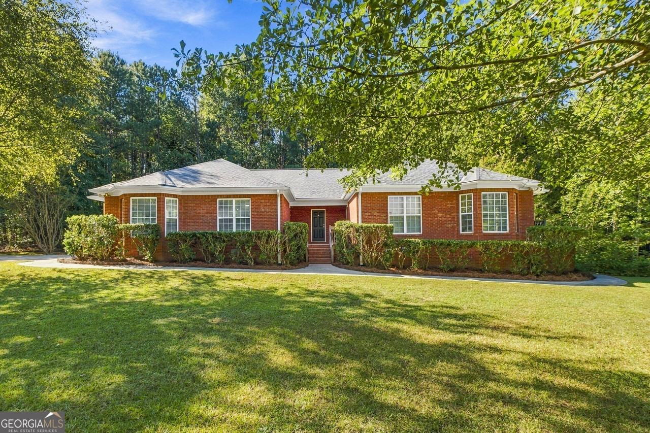 100 Bluebird Ln - Photo 2 of 35