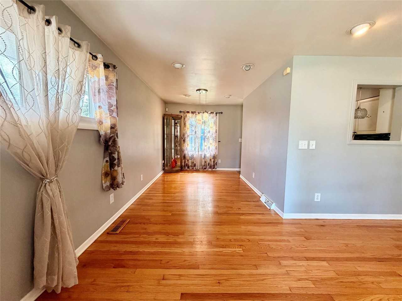 3051 Aberdeen Ave - Photo 5 of 20