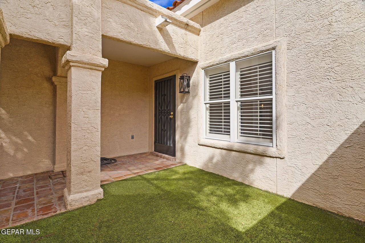 143 N Alto Mesa Dr #B - Photo 5 of 37