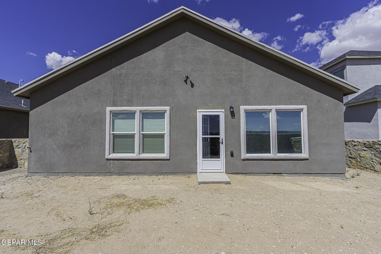 13852 October Sky Ct - Photo 2 of 22