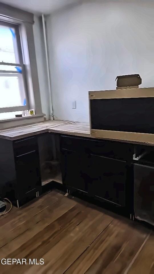 505 W Missouri Ave - Photo 3 of 9