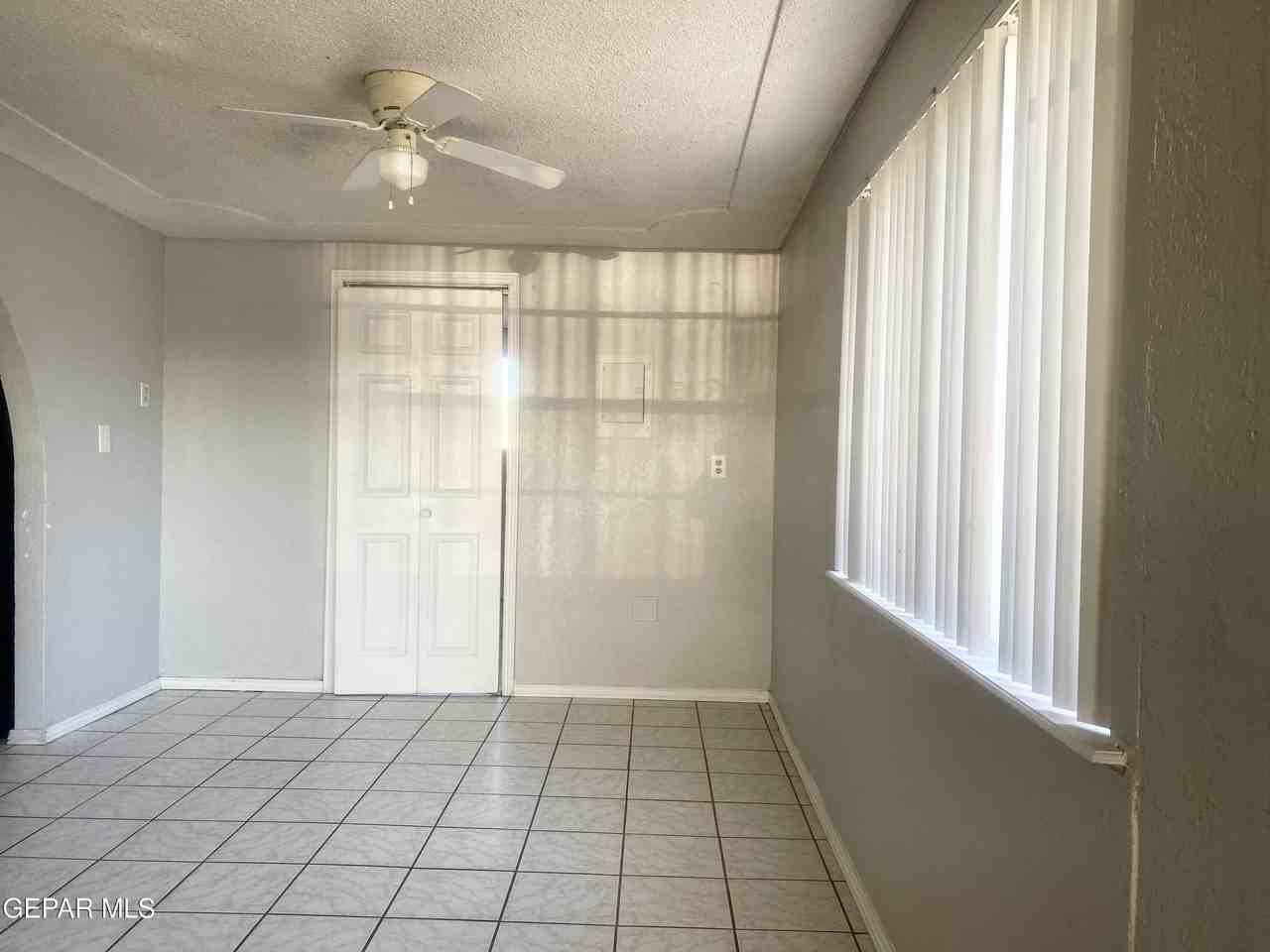 8210 Marfil Dr - Photo 5 of 25