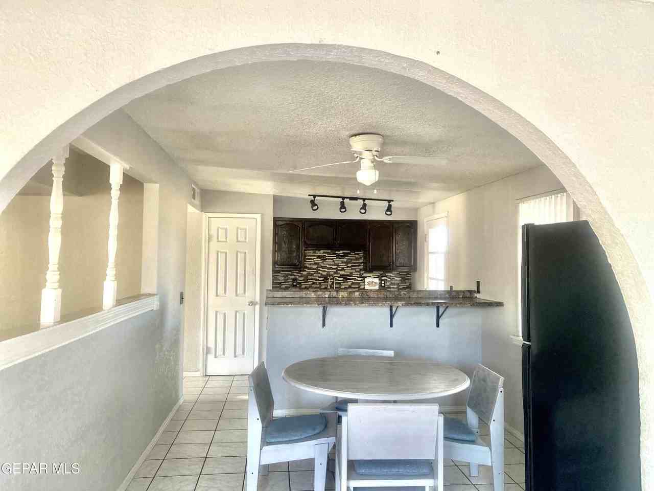 8210 Marfil Dr - Photo 6 of 25