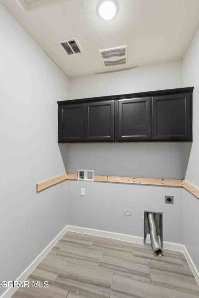 3917 Desert Bluff Dr - Photo 4 of 30