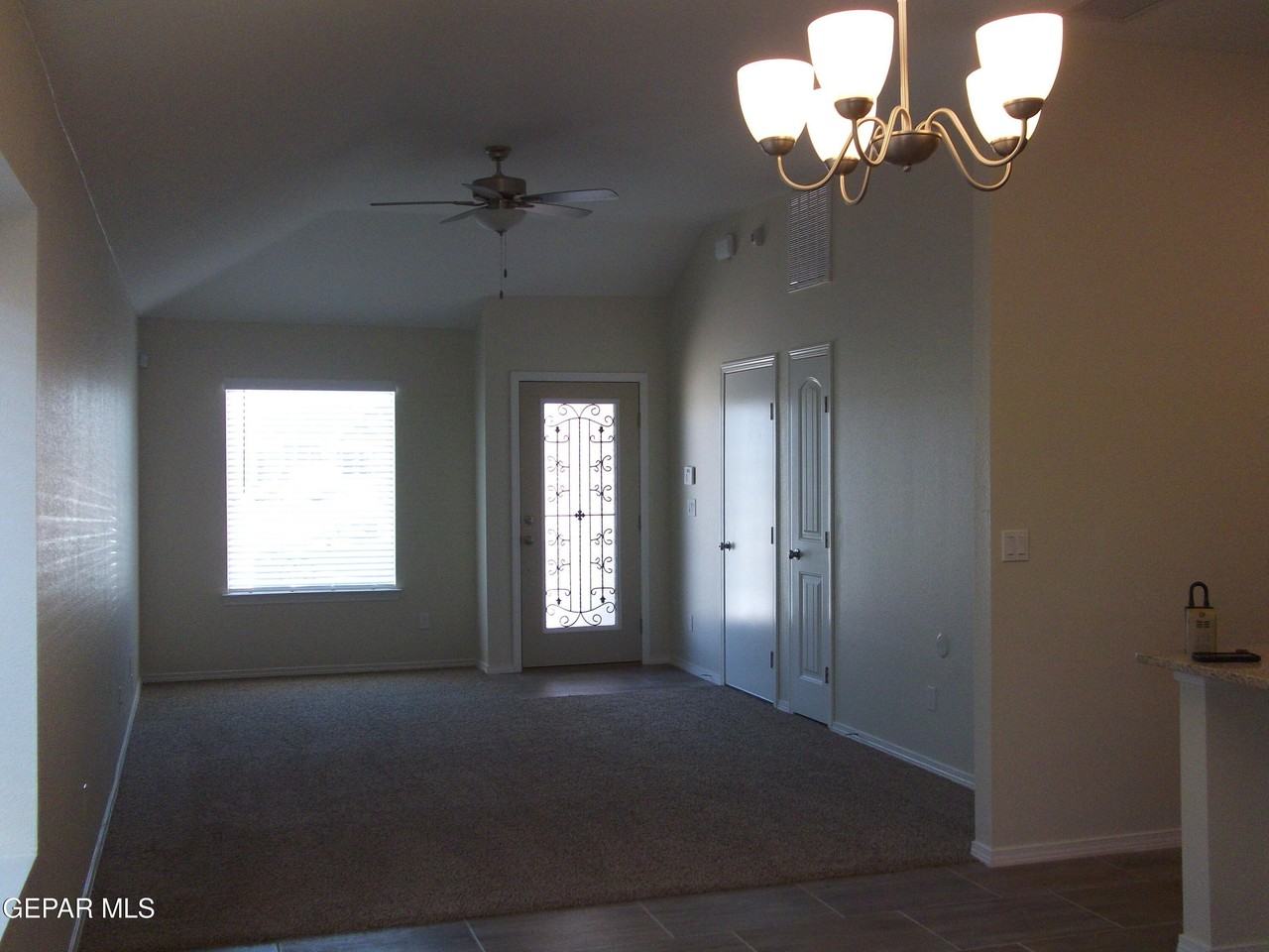 5013 Vincent James St - Photo 2 of 12