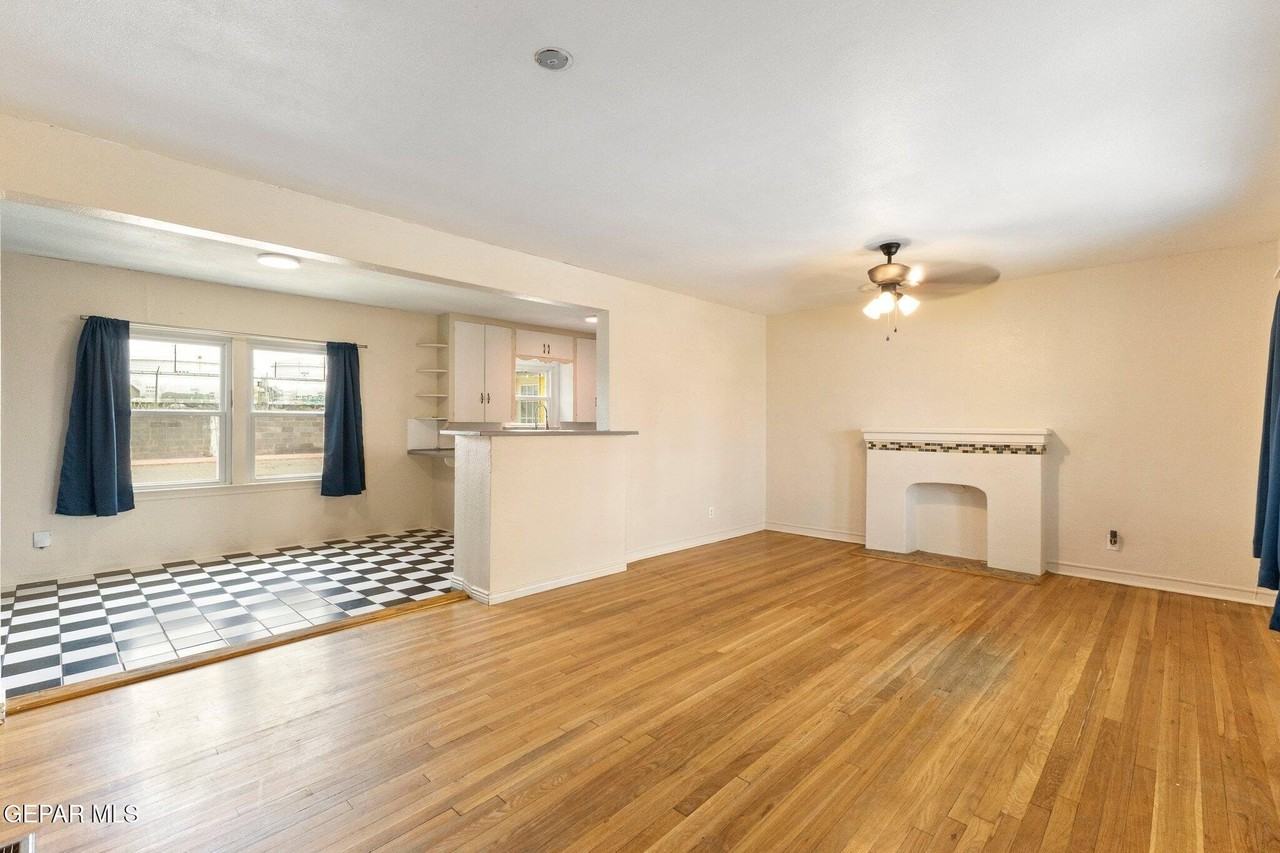 137 Anita Cir - Photo 3 of 18