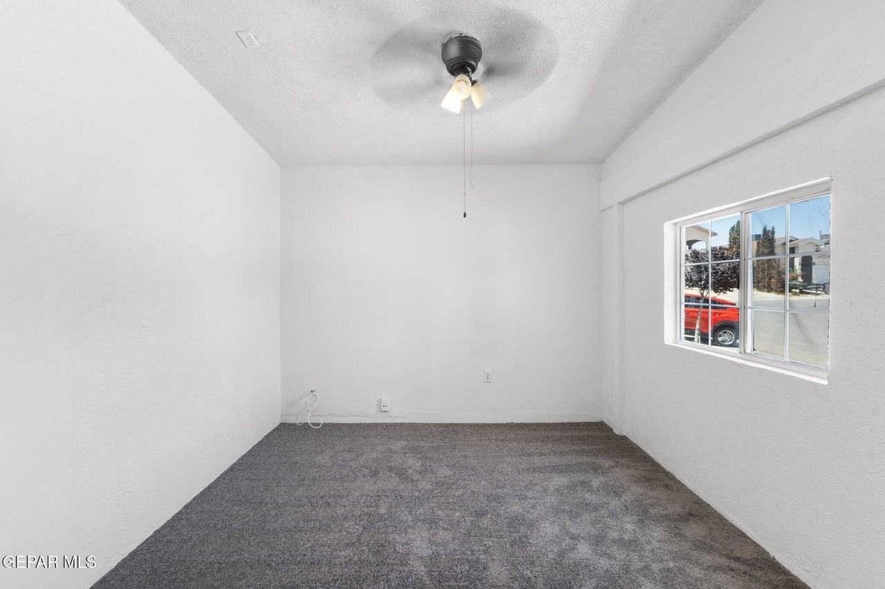 9127 Texas Red Dr - Photo 3 of 20