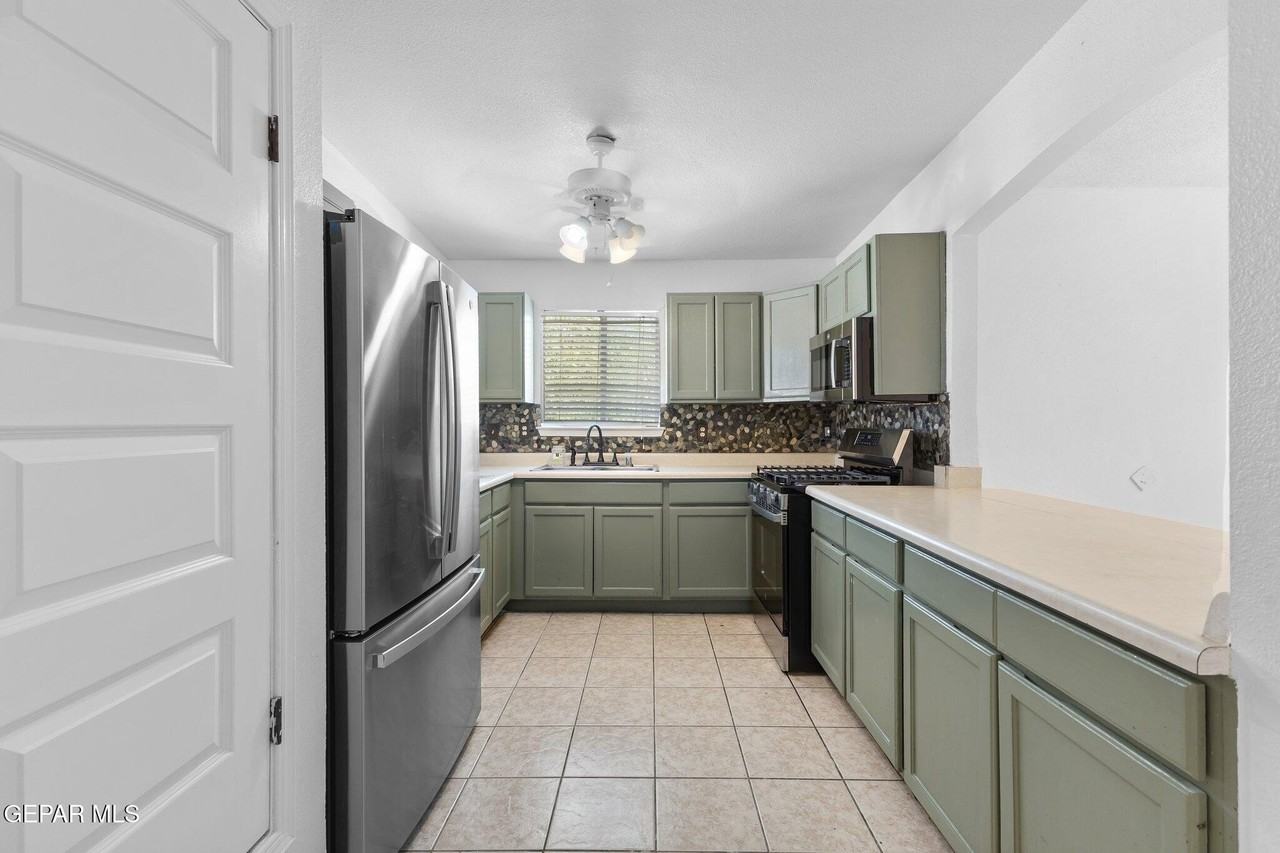 9127 Texas Red Dr - Photo 4 of 20