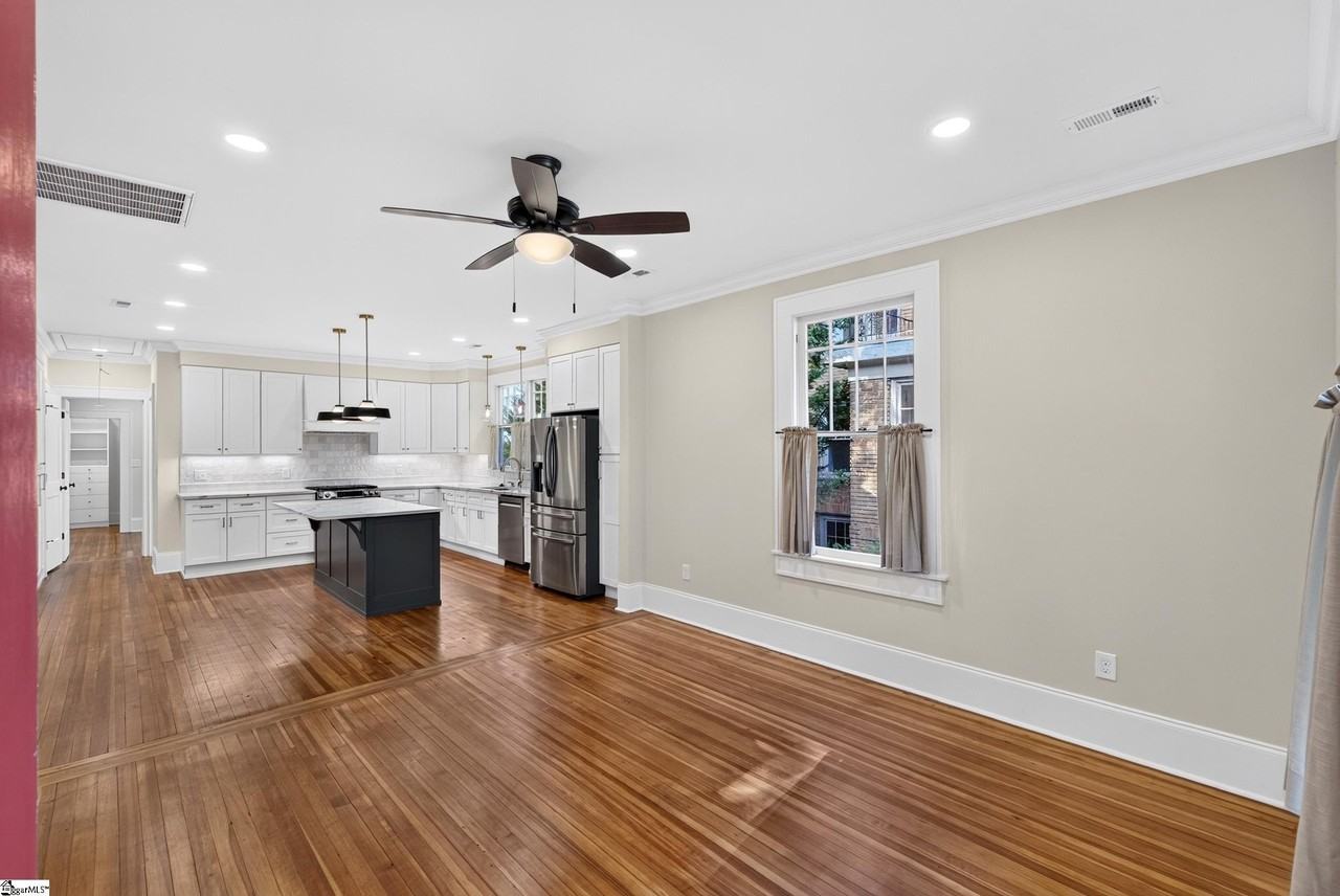 20 E Earle St #A - Photo 7 of 28