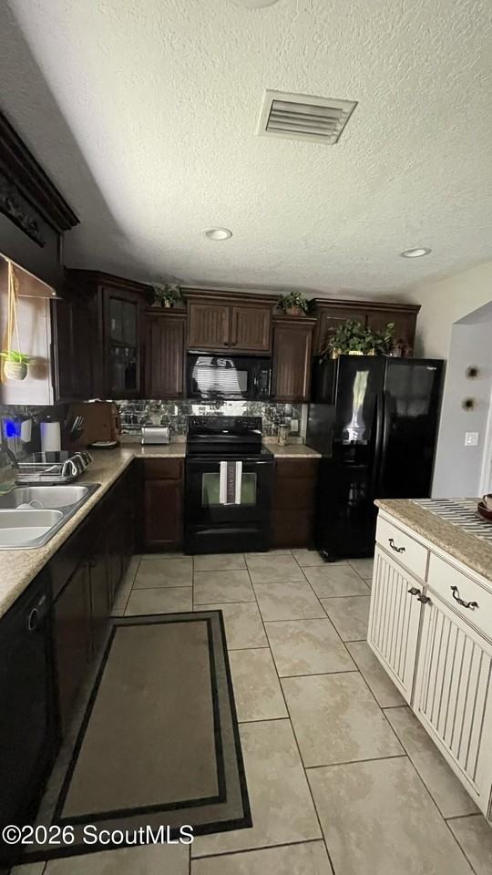 212 Victorian Lake Dr - Photo 6 of 25