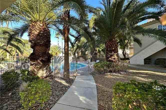 6480 Annie Oakley Dr #611 - Photo 6 of 47