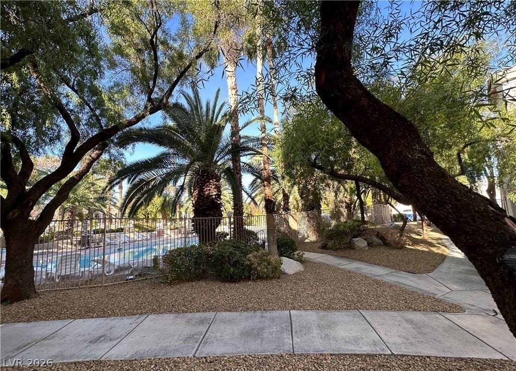 6480 Annie Oakley Dr #611 - Photo 7 of 47