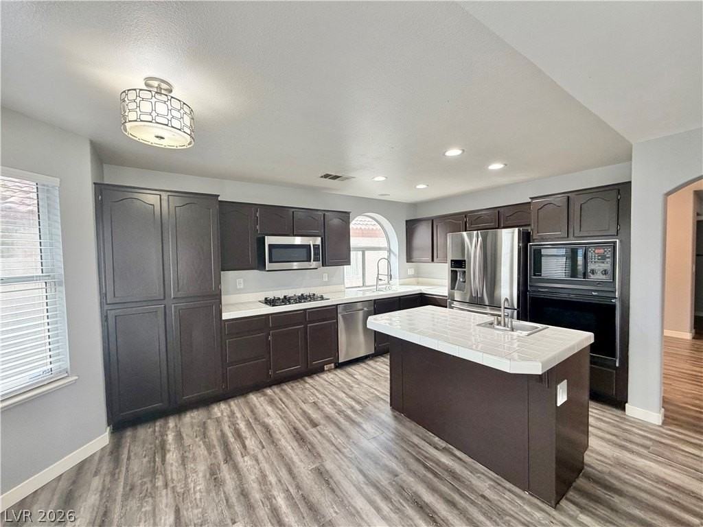 9608 World Cup Dr - Photo 6 of 24