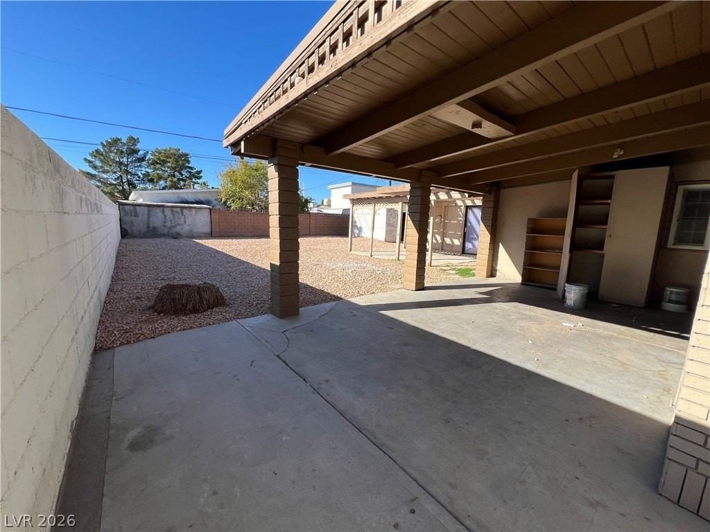 1304 Wengert Ave - Photo 4 of 30