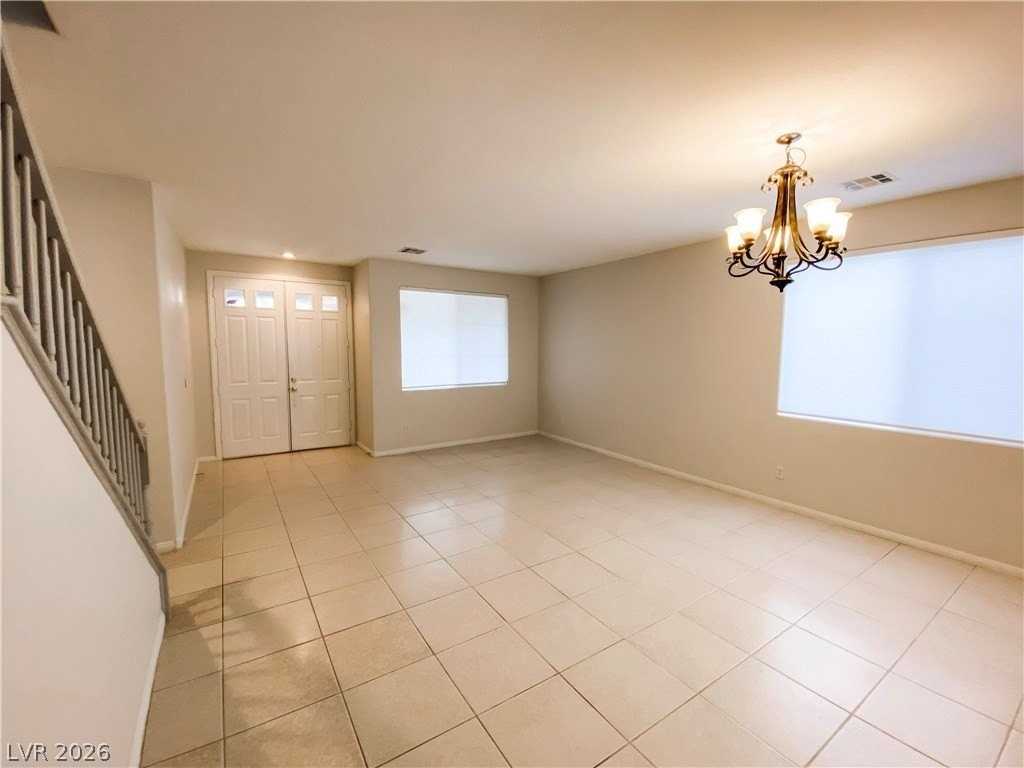 11021 Mount Royal Ave - Photo 2 of 35