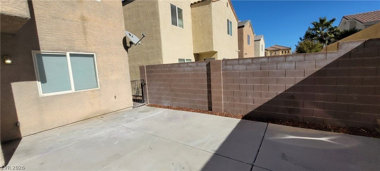 9229 Millikan Ave - Photo 3 of 26