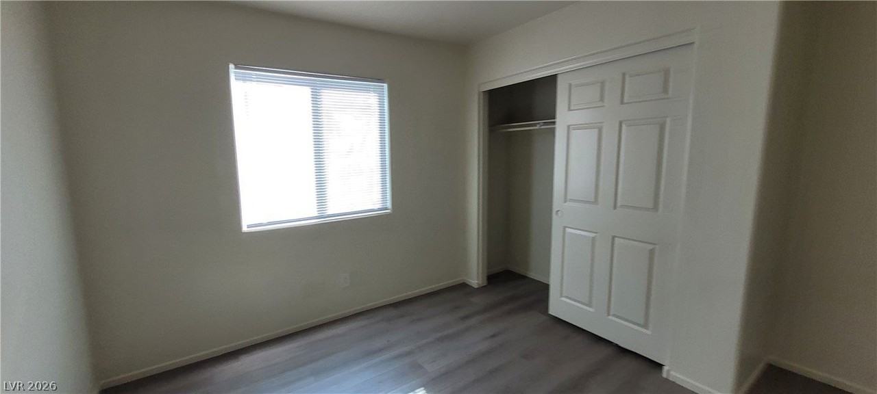 9229 Millikan Ave - Photo 7 of 26