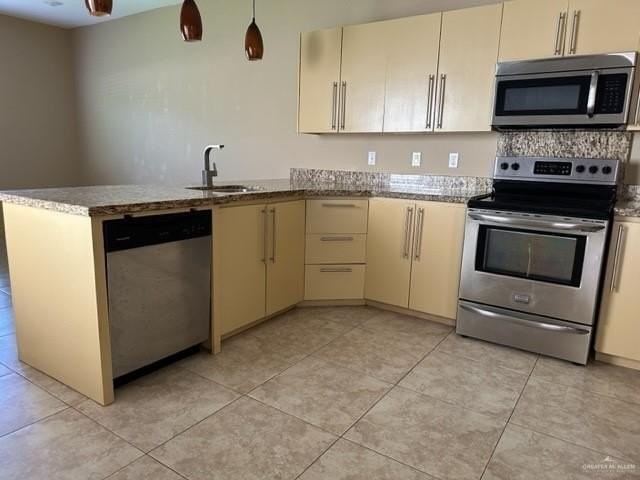 3836 W Daffodil Ave - Photo 5 of 19