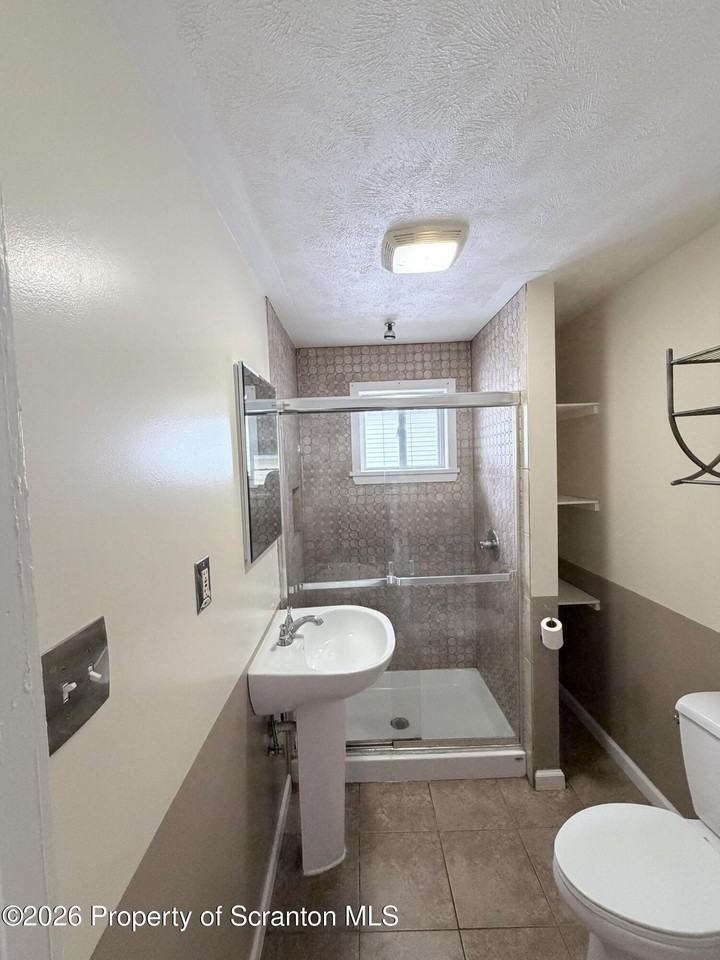 330 Hickory St #2 - Photo 6 of 8