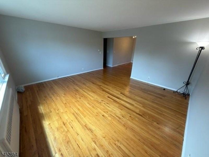 28 Chambers Ct - Photo 3 of 14
