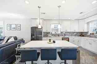538 W Broad St - Photo 1 of 1