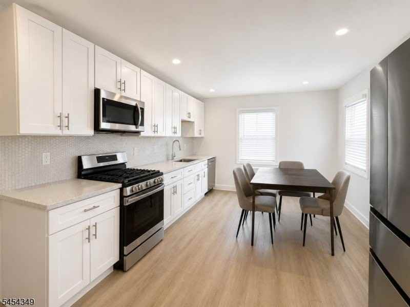 62 W Inman Ave - Photo 4 of 13