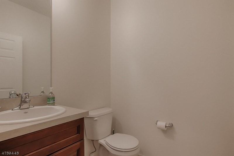 17 Decroce Ct - Photo 6 of 20