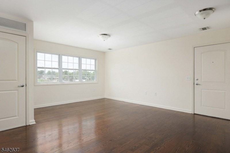 1400 Saint Georges Ave #105 - Photo 7 of 22