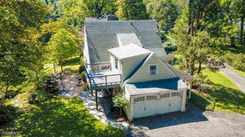 172 New Providence Rd - Photo 3 of 46