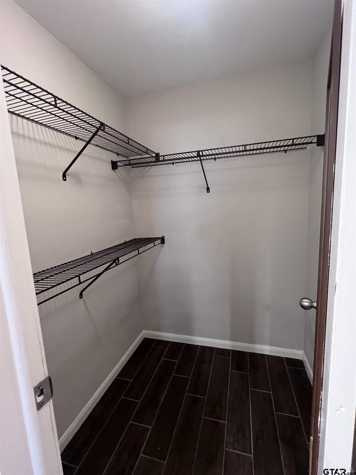 3419 Lexington Dr - Photo 6 of 9