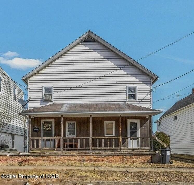 323 Vaughn St - Photo 2 of 26