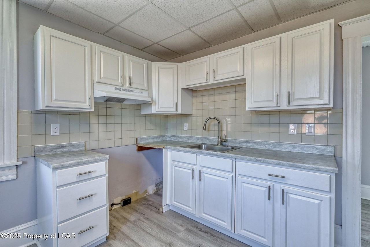 137 Shoemaker St #2 - Photo 7 of 15