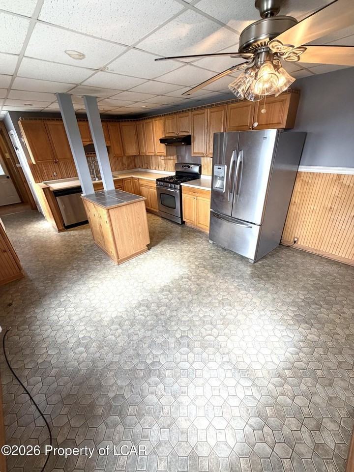 217 Noble Ln - Photo 5 of 10