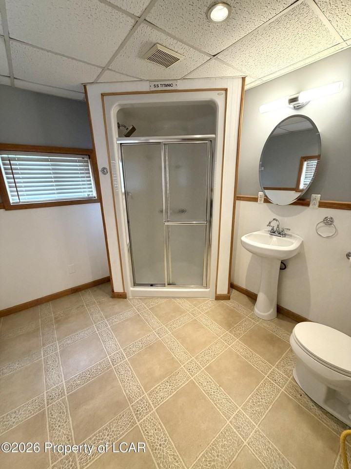 217 Noble Ln - Photo 7 of 10