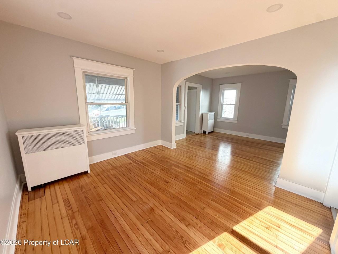 636 Wheeler Ave - Photo 4 of 23