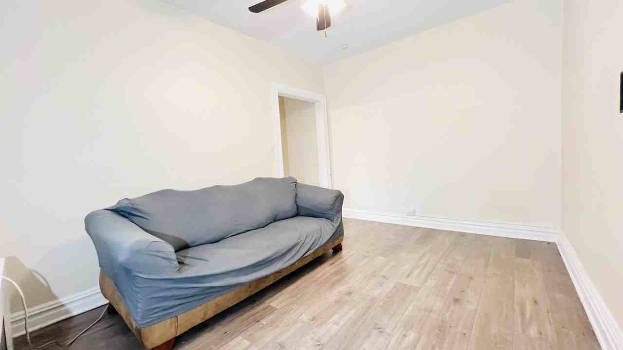 118 Corbin Ave #302 - Photo 5 of 10