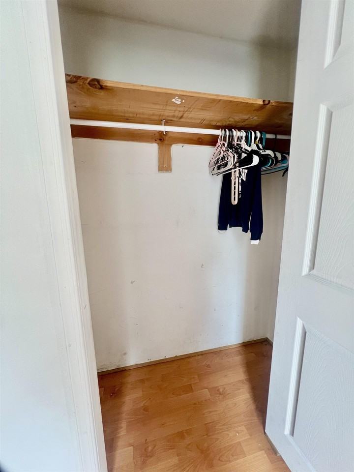 432 Mallory Ave - Photo 6 of 14