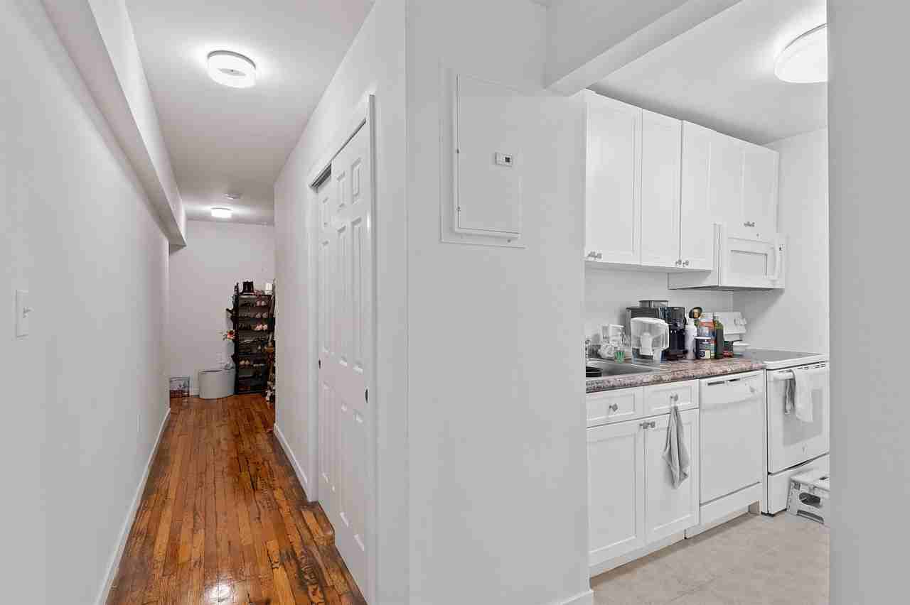 44 Sherman Ave #1G - Photo 5 of 10
