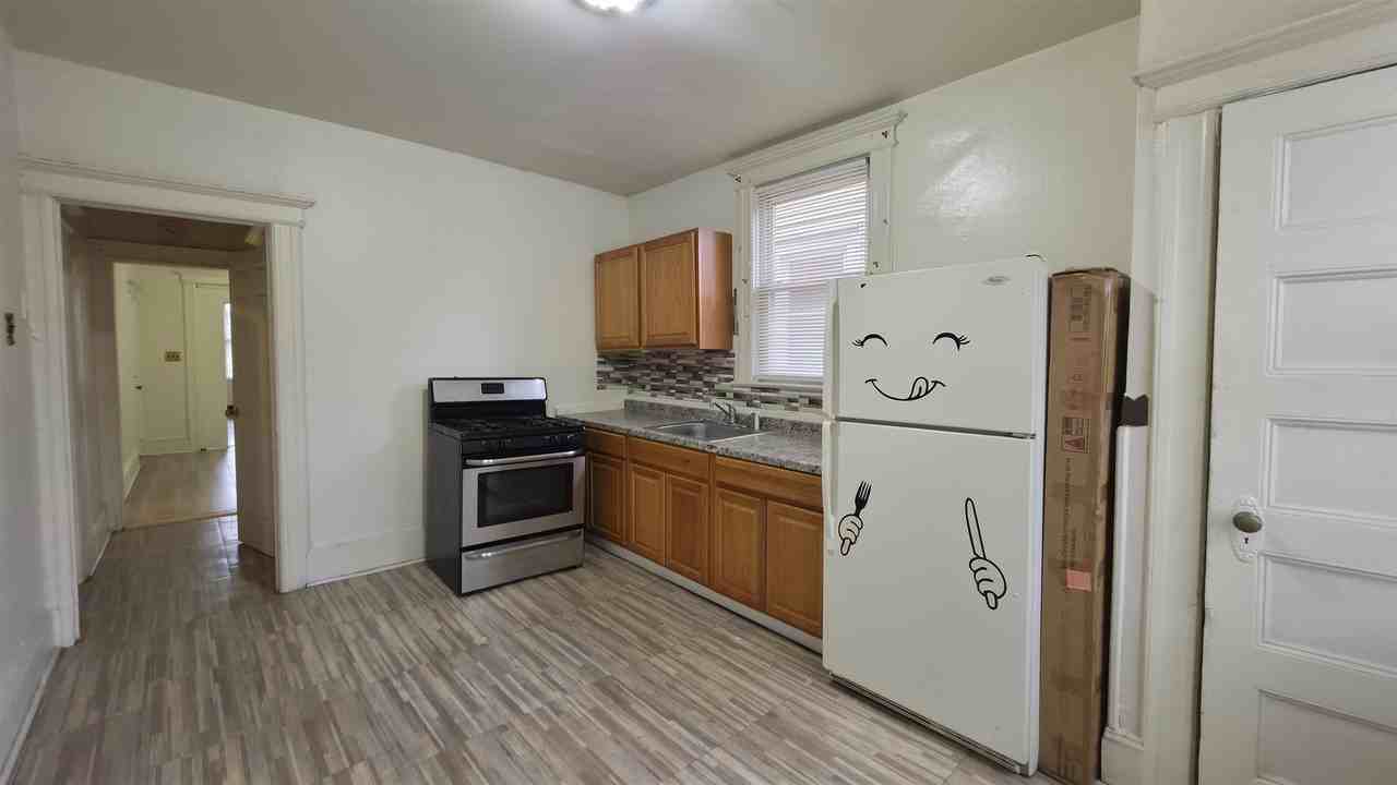 19 Delaware Ave #2 - Photo 6 of 16