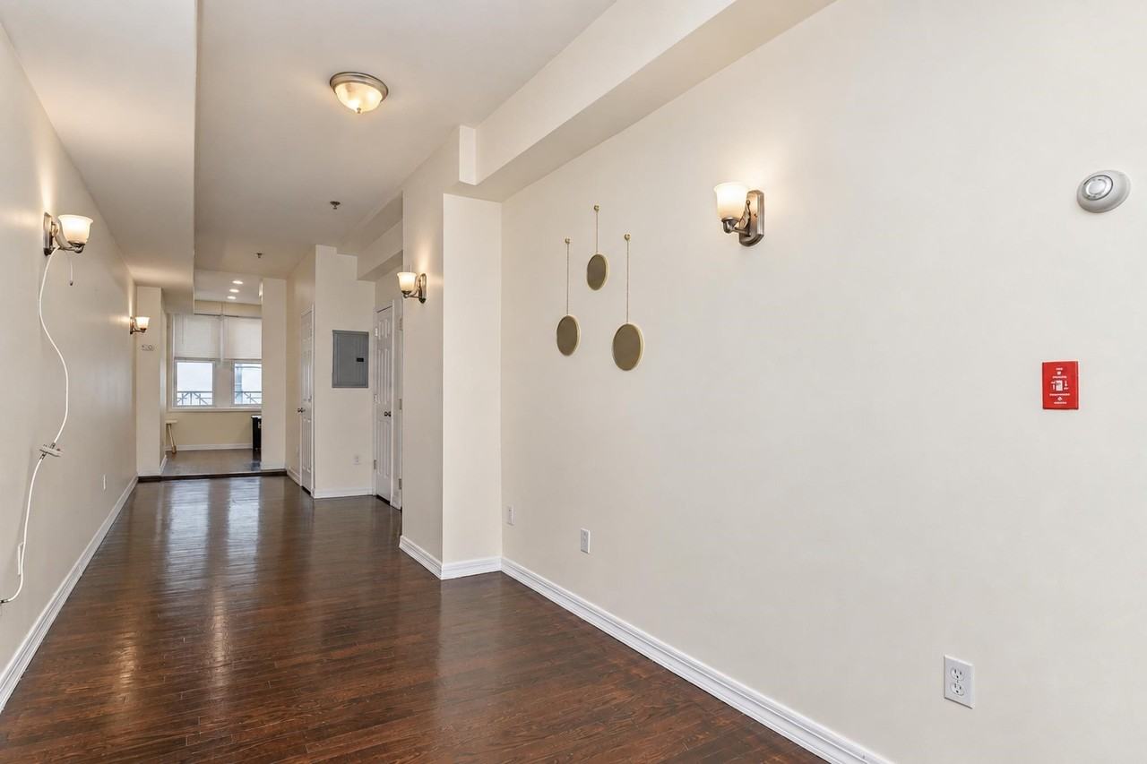 231 Grand St #4L - Photo 4 of 15