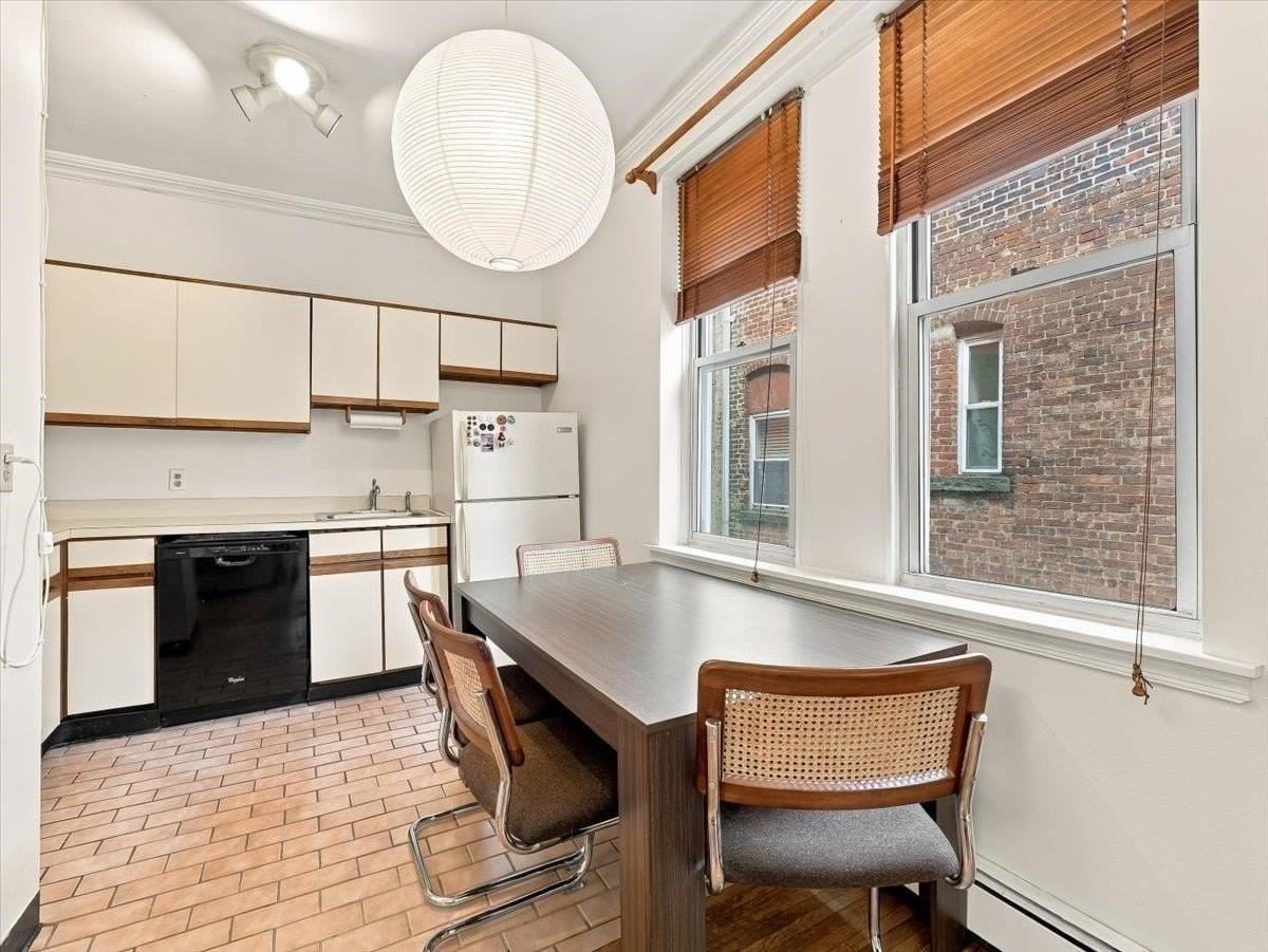 711 Willow Ave #4E - Photo 4 of 25