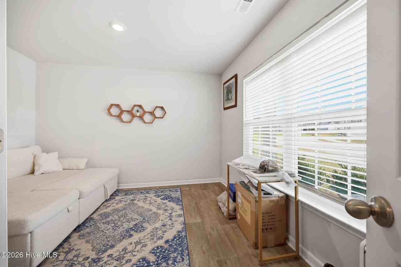 4561 Sandstone Dr - Photo 7 of 36