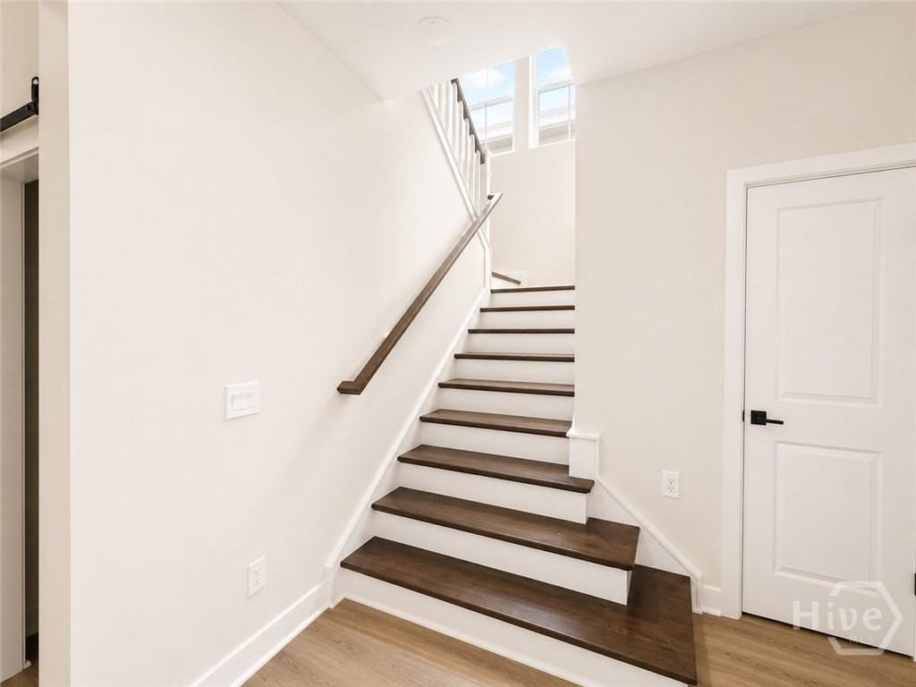 136 Mage Street - Photo 6 of 26