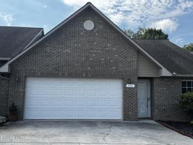 915 Mercer Dr - Photo 1 of 1