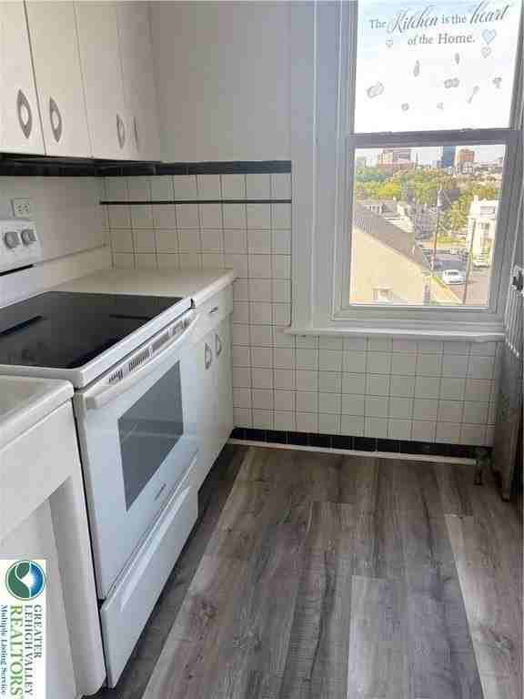 1118 W Linden St - Photo 5 of 11