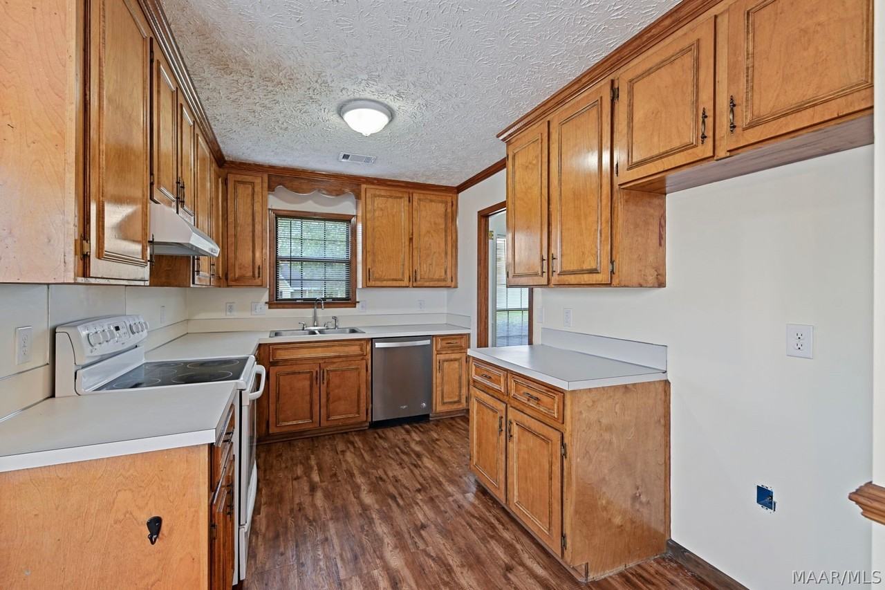 727 Sweet Ridge Rd - Photo 4 of 22