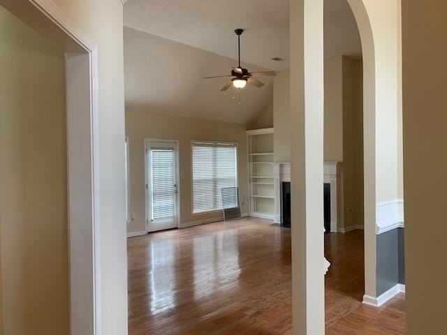 9241 Speerberry Ln - Photo 3 of 25